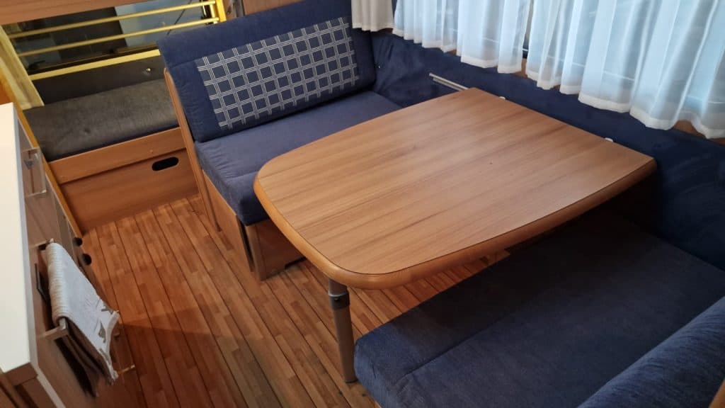 Knaus sudwind KWE comedor